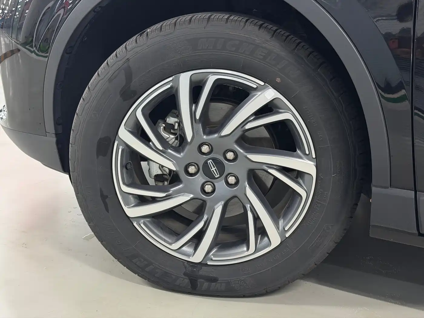 LINCOLN ADVENTURER