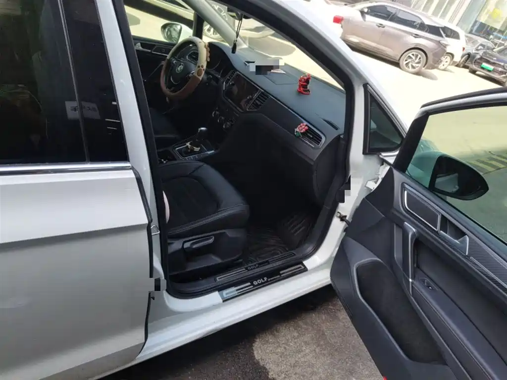 Volkswagen Golf Sportsvan 2018 280TSI Automatic Luxury фото 22