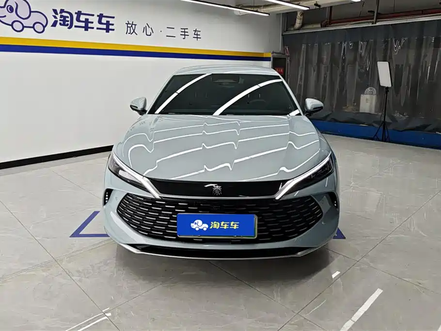 BYD Qin L 2025 DM-i Smart Drive Edition 80KM Leading фото 2