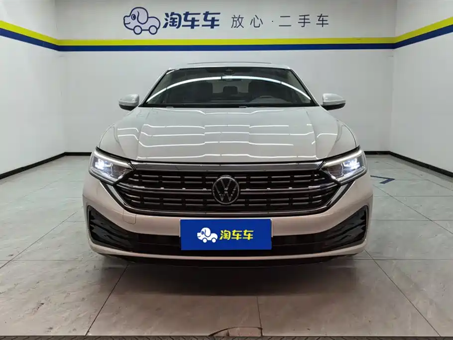 Volkswagen Sagitar 2023 Model Year 200TSI DSG Surpass Edition фото 2