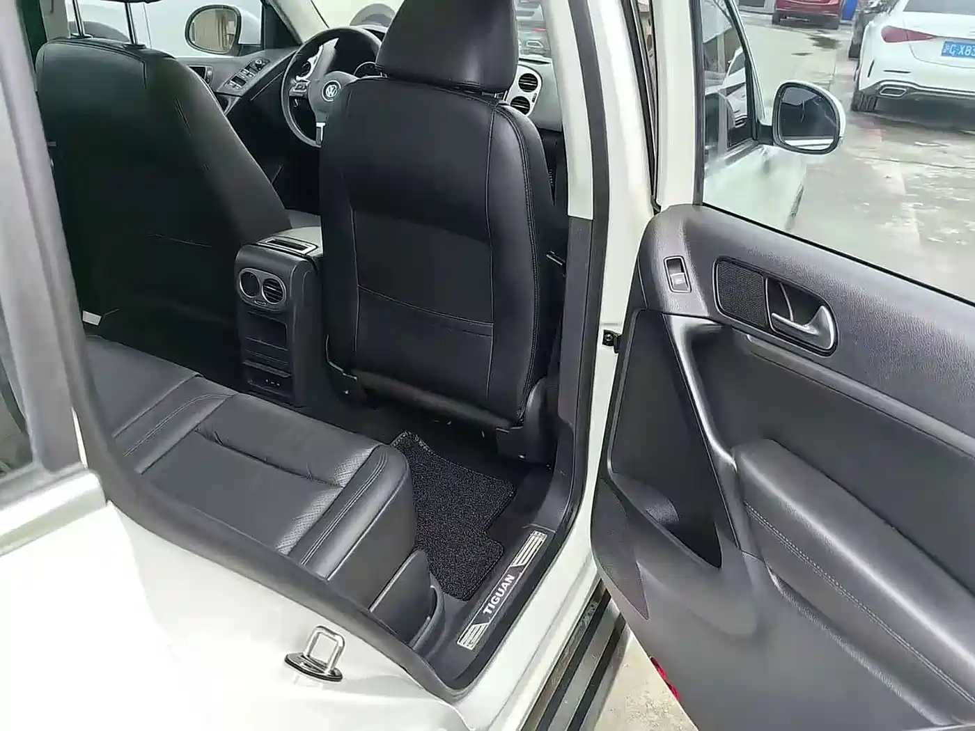 Volkswagen Tiguan 2015 1.8TSI Automatic 2WD Highline фото 5