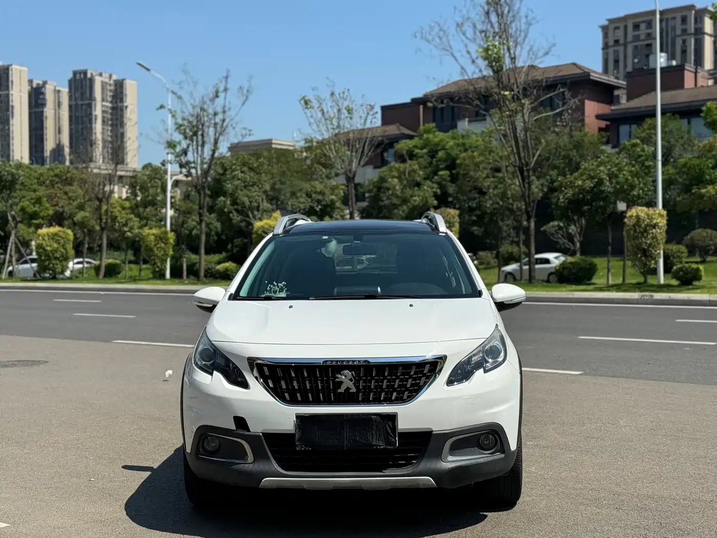 Peugeot 2008 2018 230THP Automatic Fashion Edition фото 2