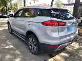 Фото 5 - Geely Atlas