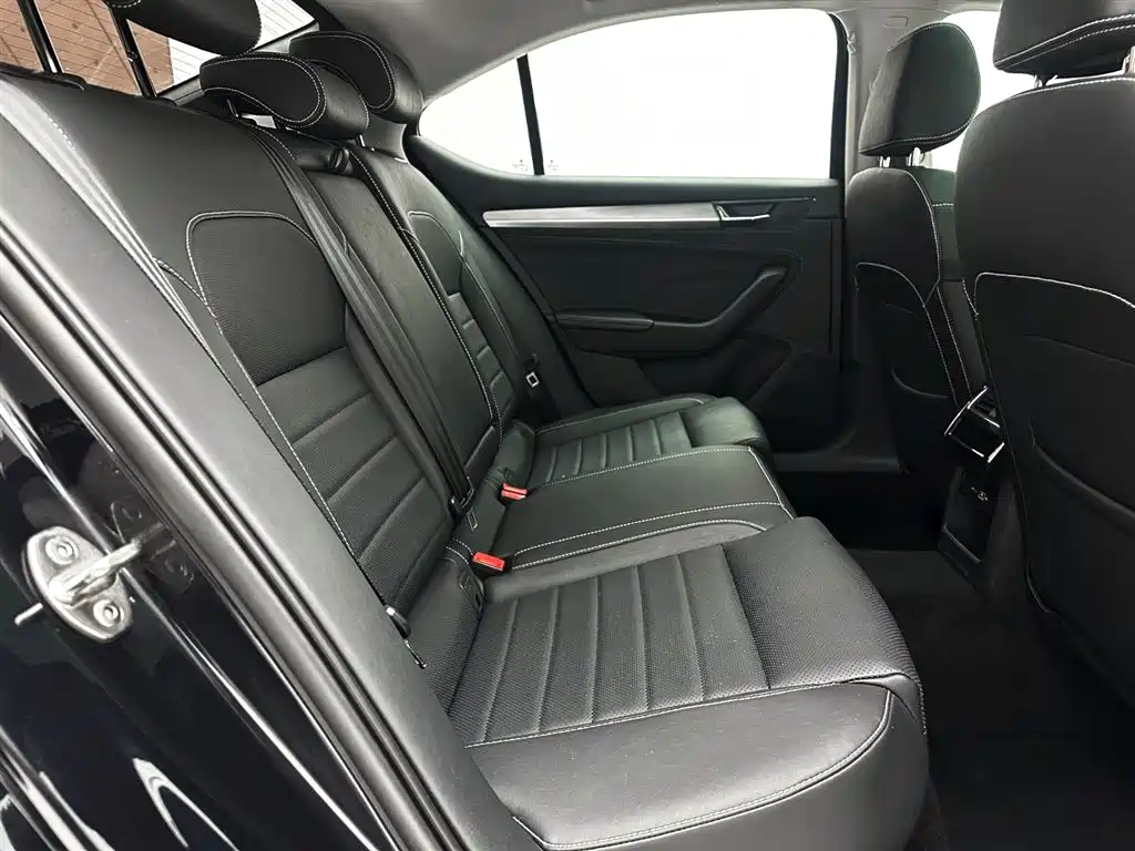 Škoda Superb 2023 Facelift TSI280 DSG Premium Edition фото 23