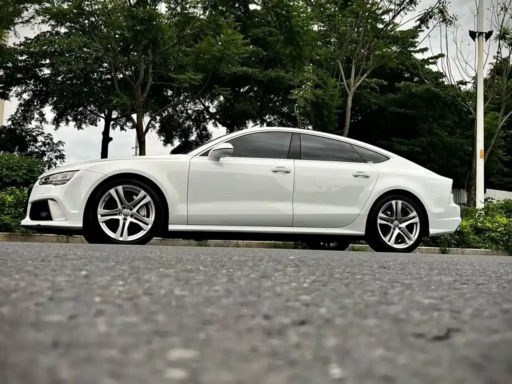 Фото 3 - Audi A7