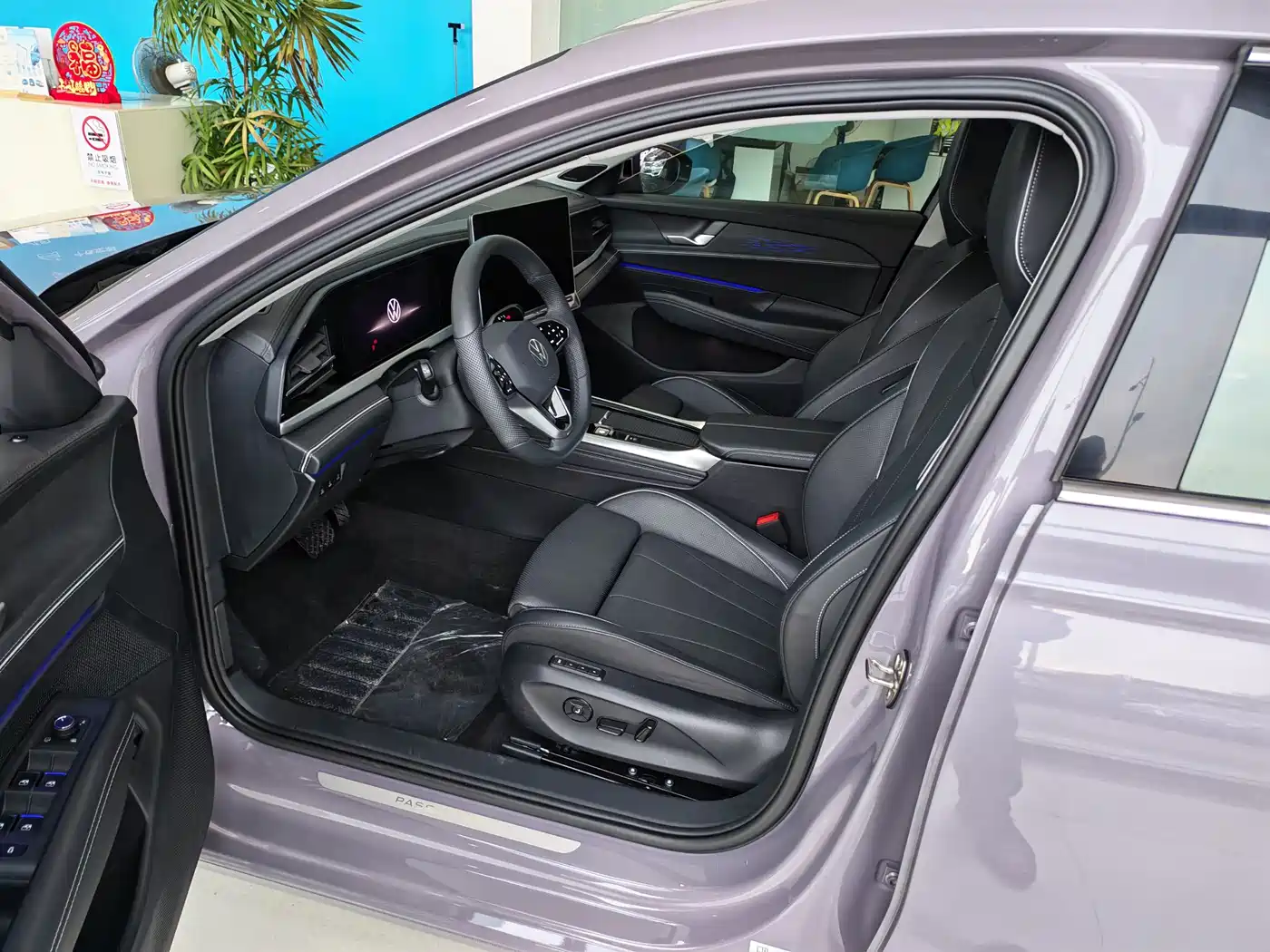 Volkswagen Passat 2025 Model Pro 380TSI Starlight Dragon Premium Edition фото 2