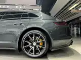 Photo 18 - Porsche Panamera