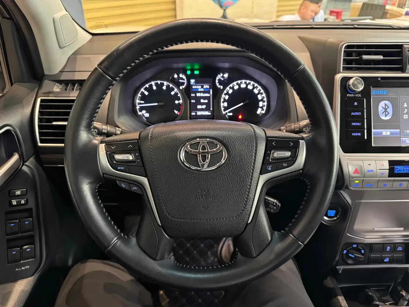Toyota Prado 2018 3.5L Automatic TX-L Rear-mounted Spare Tire фото 11