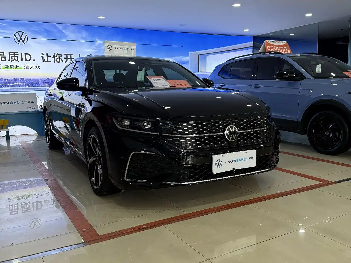 Volkswagen Passat 2023 330TSI Starlight Elite Edition фото 7