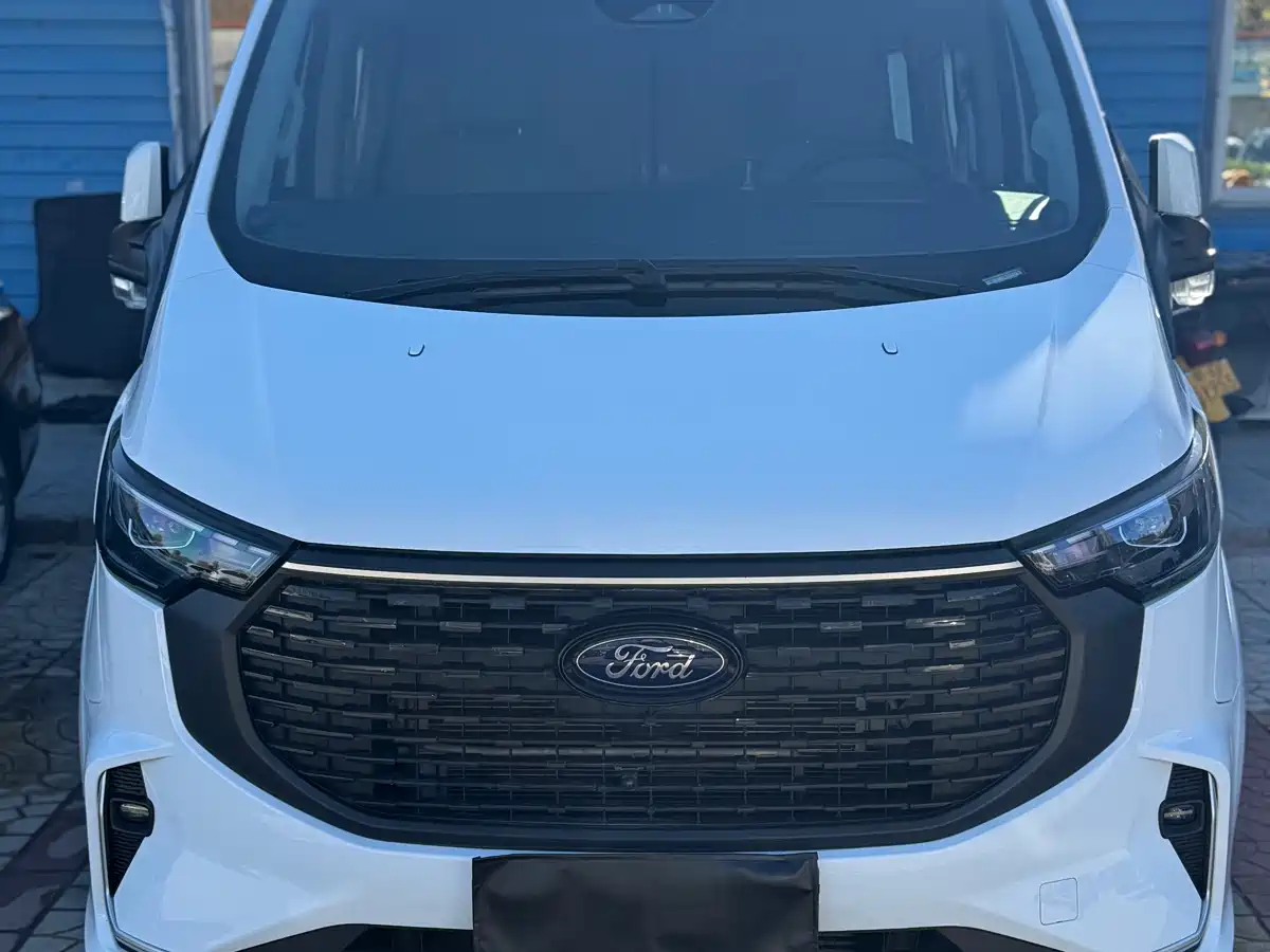 Photo 2 - Ford Transit