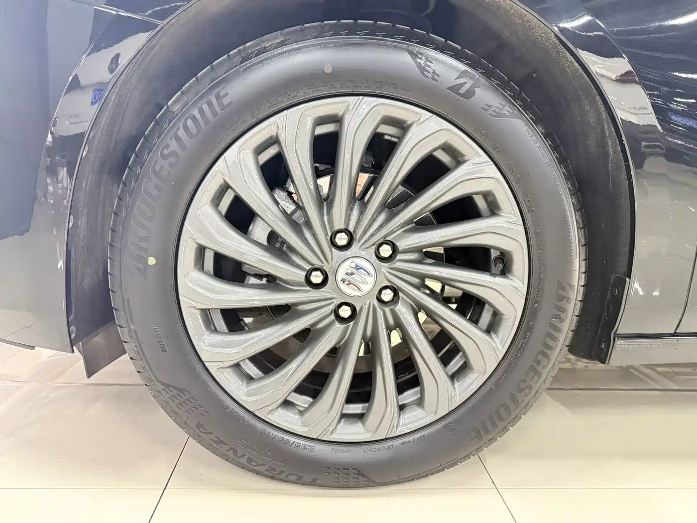Buick LaCrosse 2025 2025 Model 28T Platinum Edition