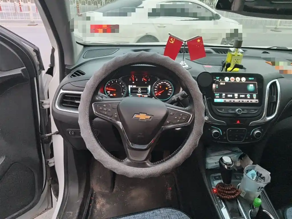 Chevrolet Equinox 2018 550T Automatic 4WD Guardian Edition фото 3