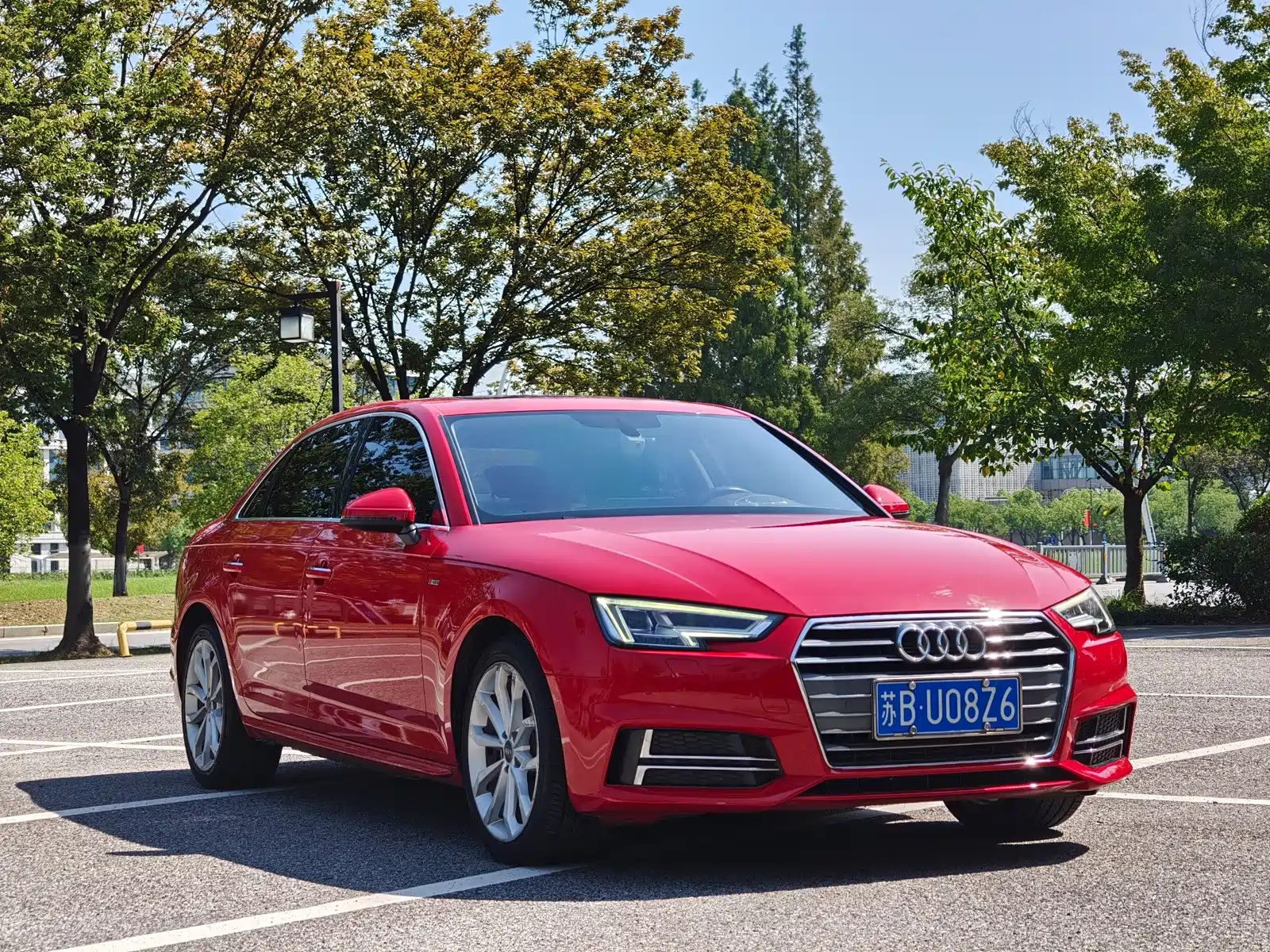 Фото 4 - Audi A4L