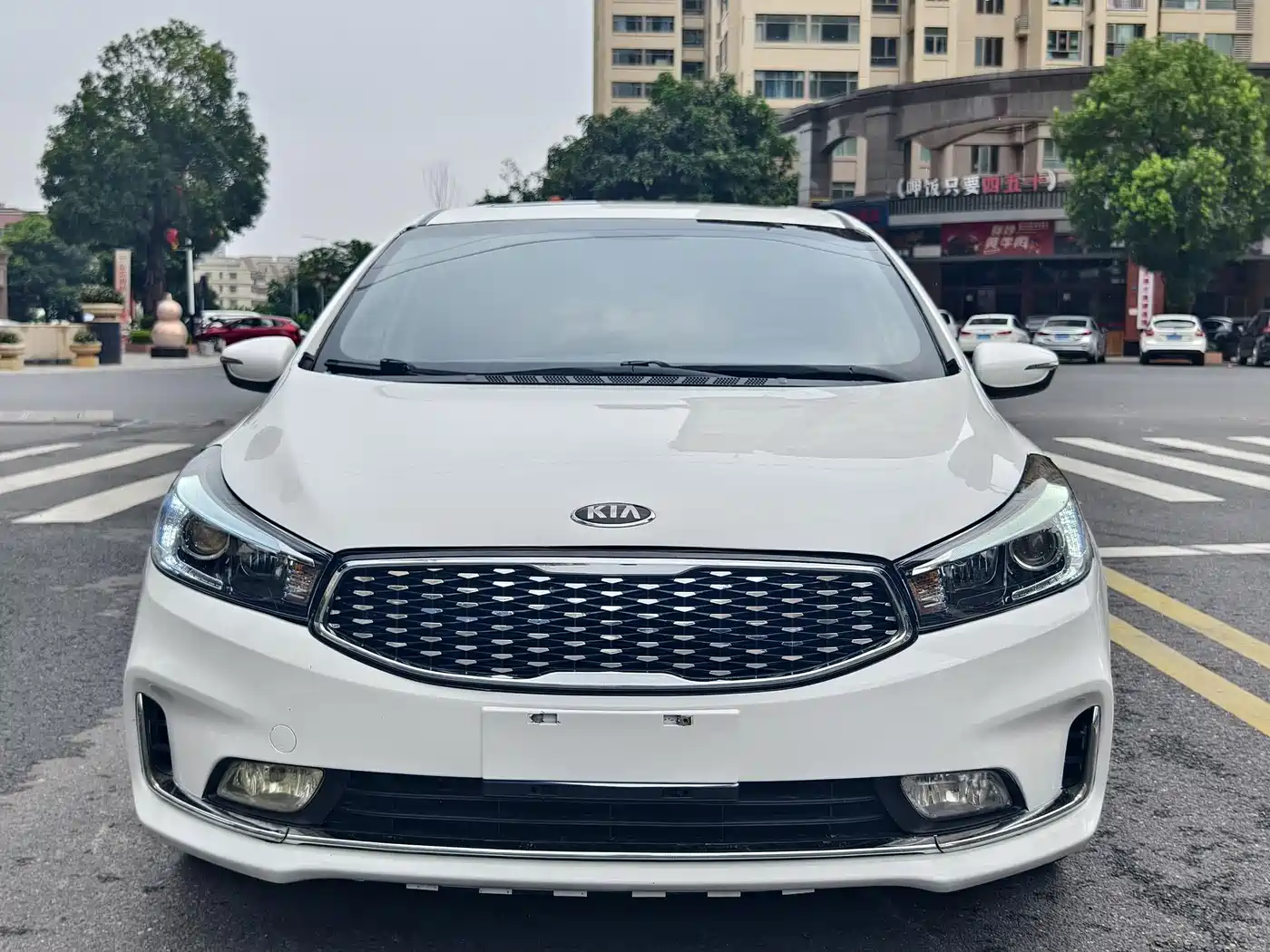 Kia K3 2017 1.6L Automatic 15th Anniversary Special GLS фото 2