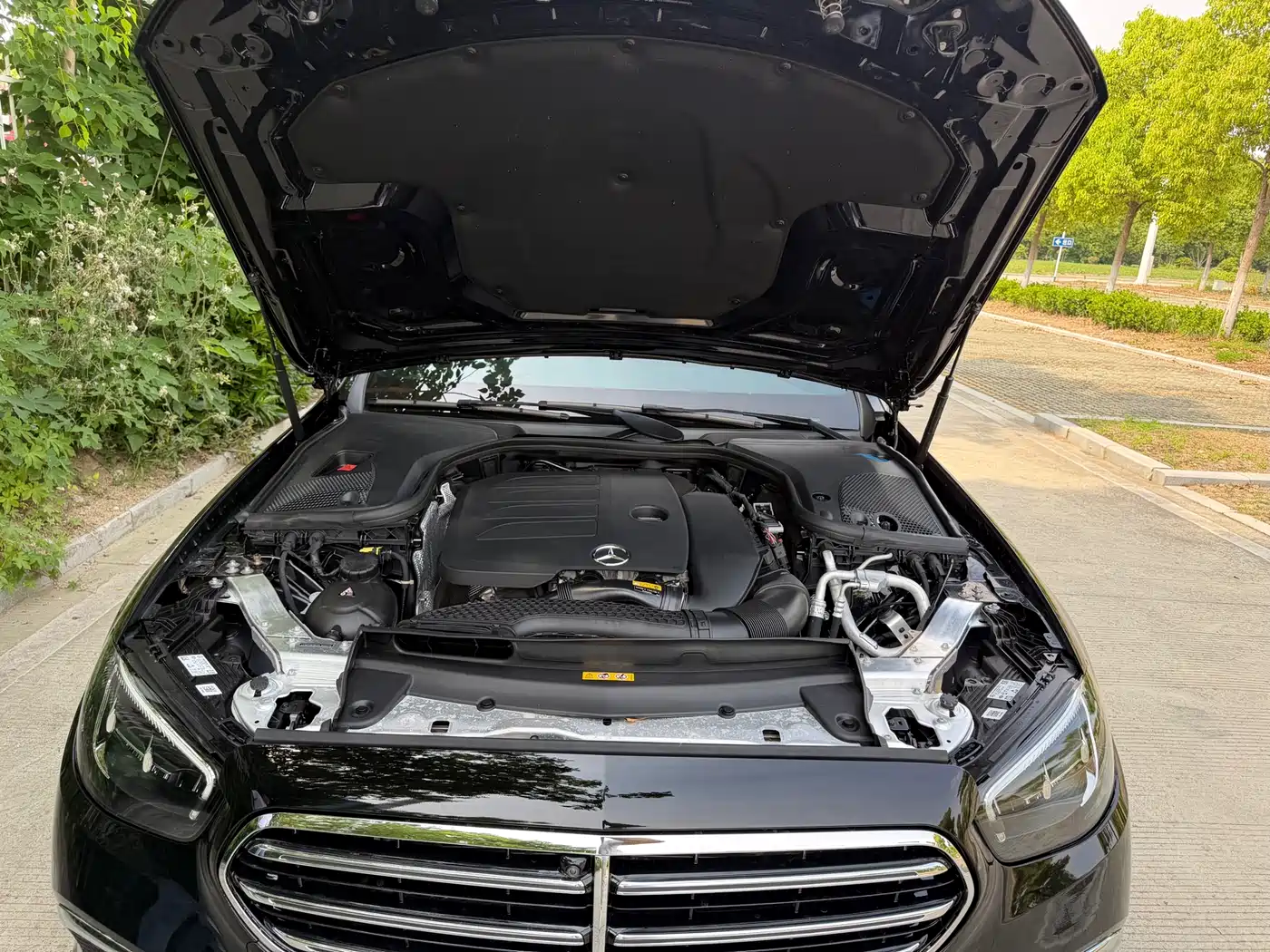 Mercedes-Benz E-Class 2023 E 300 L Sport Luxury фото 15