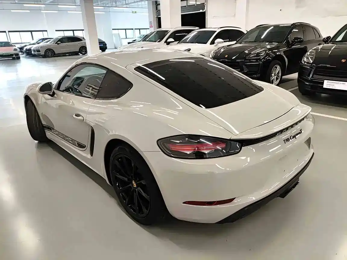 Фото 7 - Porsche 718