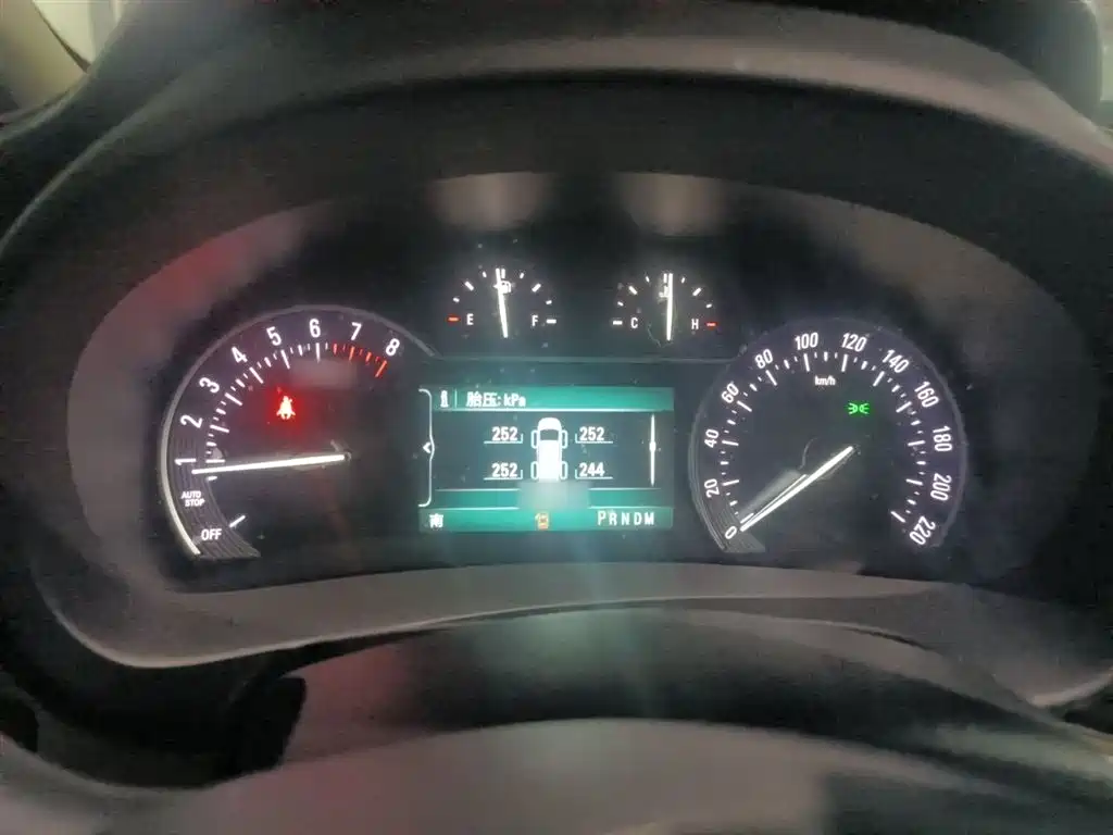 Buick GL8 2018 ES 28T Flagship Type China VI фото 4