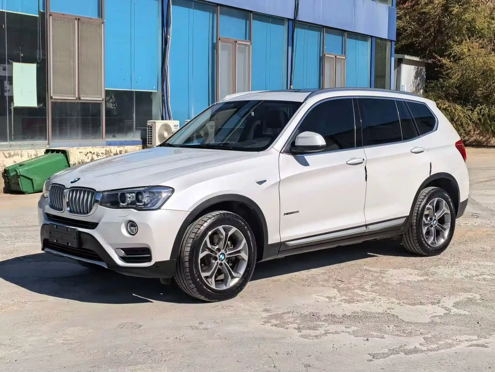 Photo 1 - BMW X3 (Import)