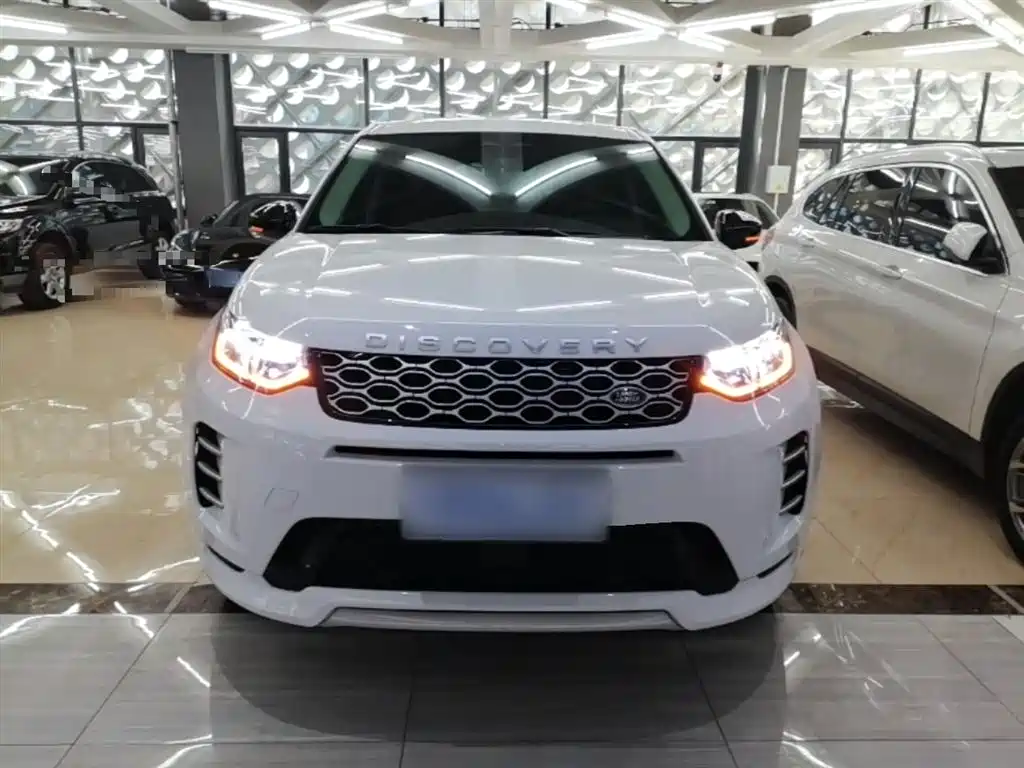 Land Rover Discovery Sport 2025 249PS Performance Tech Edition фото 3