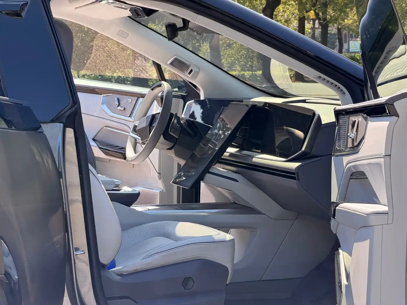 HiPhi Y 2023 2023 765km Flagship Edition