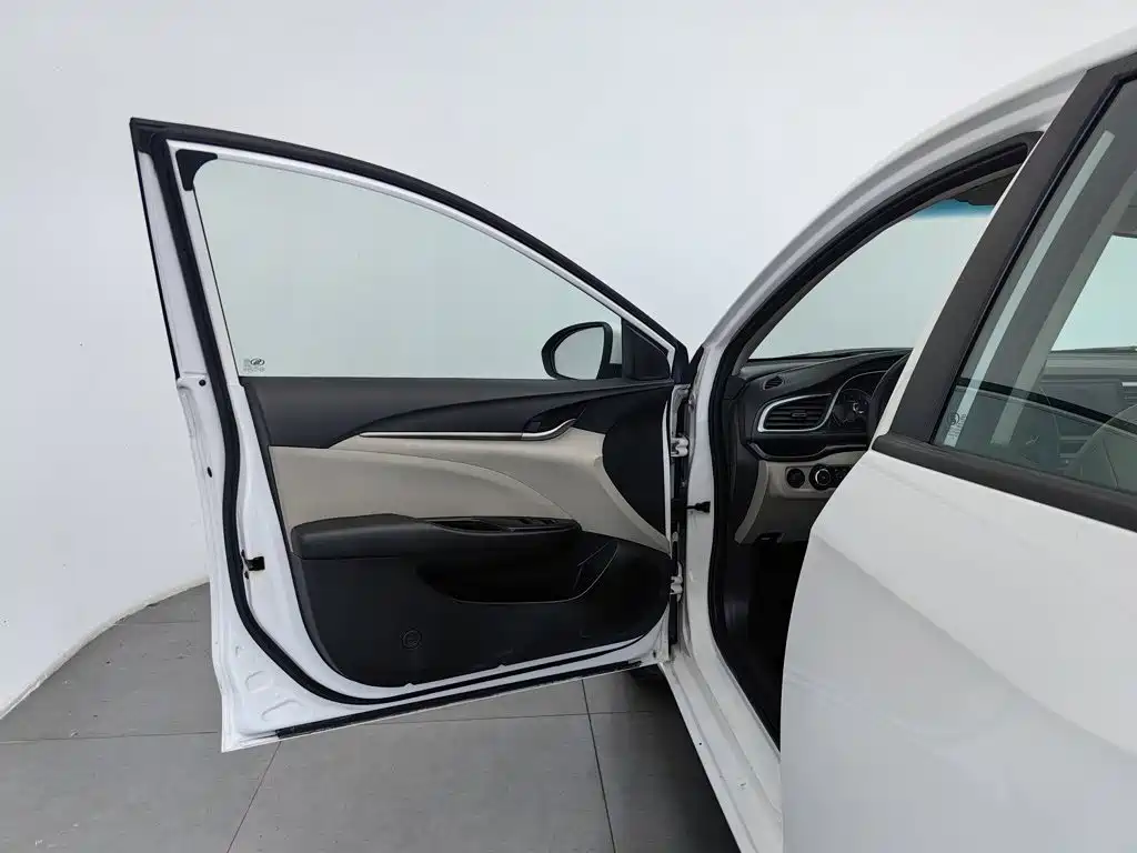 Фото 8 - Buick Excelle