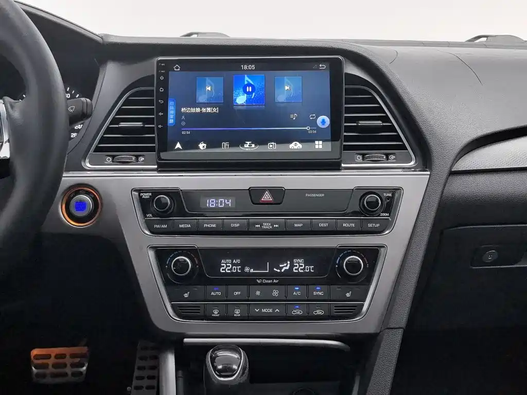 Photo 12 - Hyundai Sonata