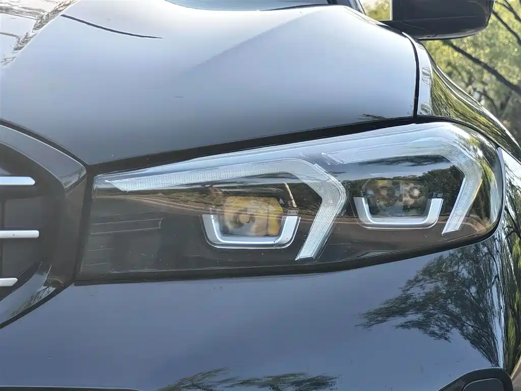 BMW 3 Series 2023 325Li M Sport Black Night Package фото 16