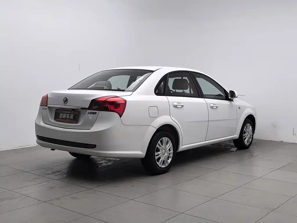 Фото 2 - Buick Excelle