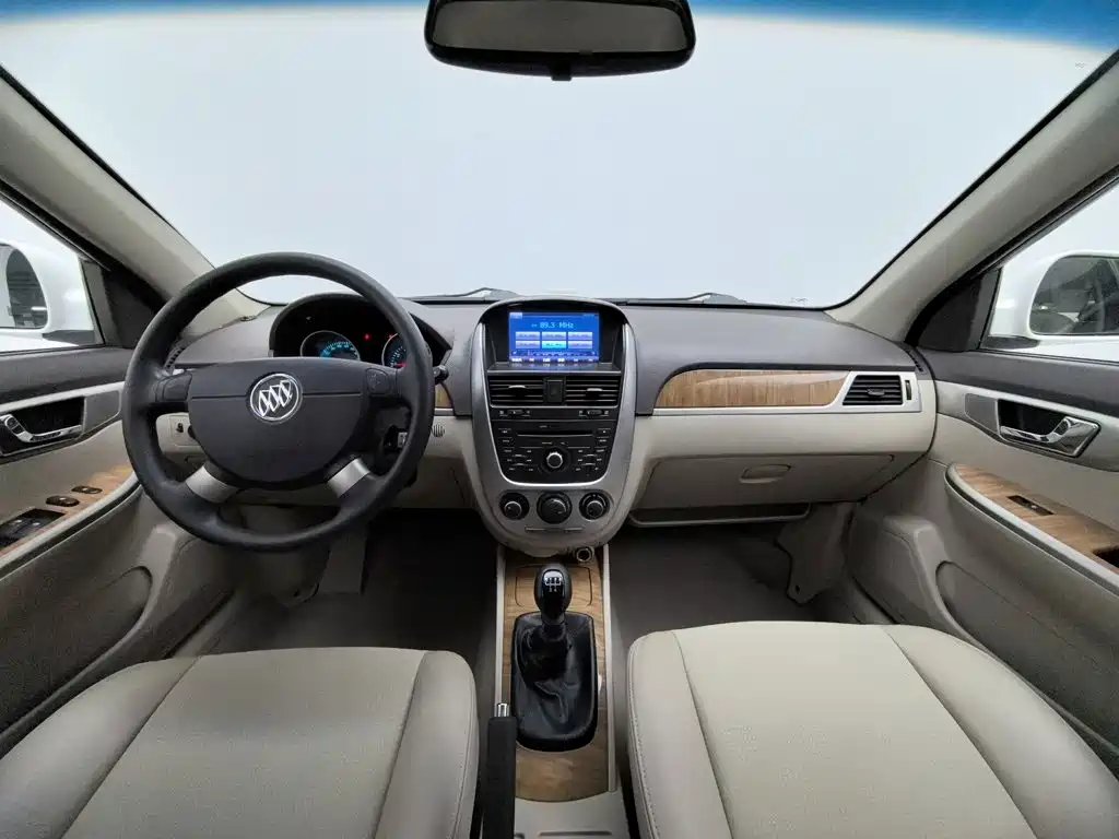 Фото 5 - Buick Excelle