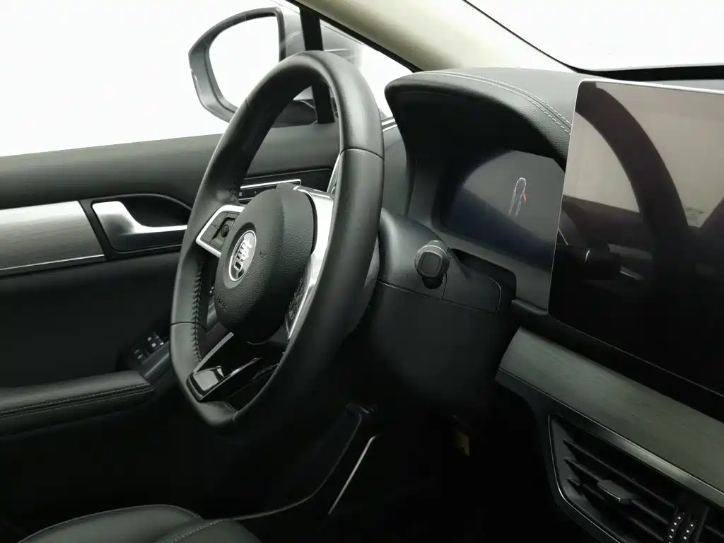 BYD Tang 2018 2018 2.0T Automatic Smart Connection Honor Edition 7-Seater China V