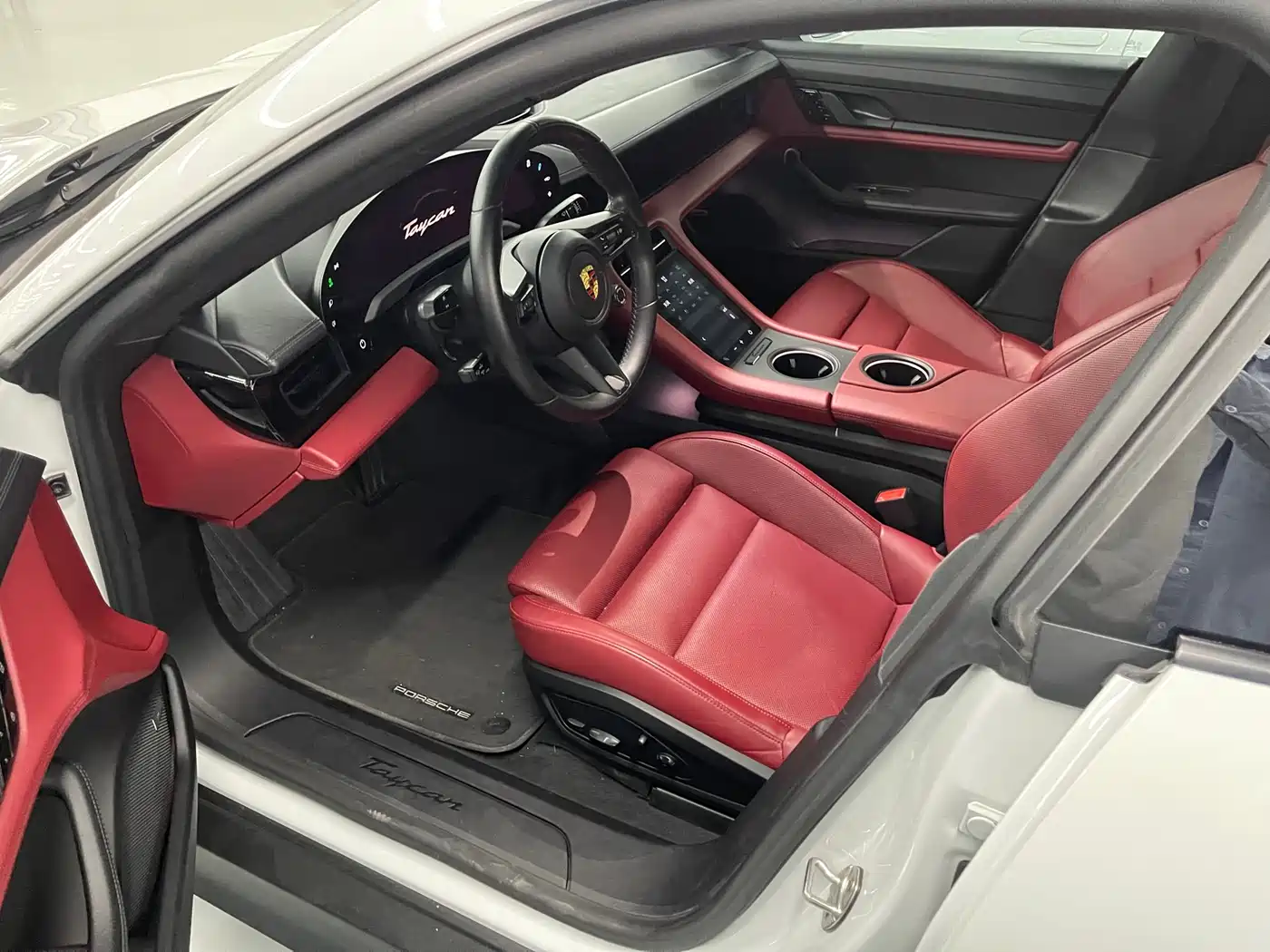 Porsche Taycan 2020 Taycan фото 5