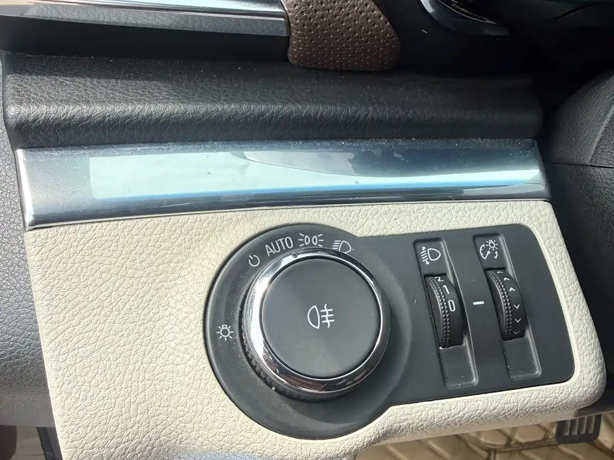 BUICK GL8