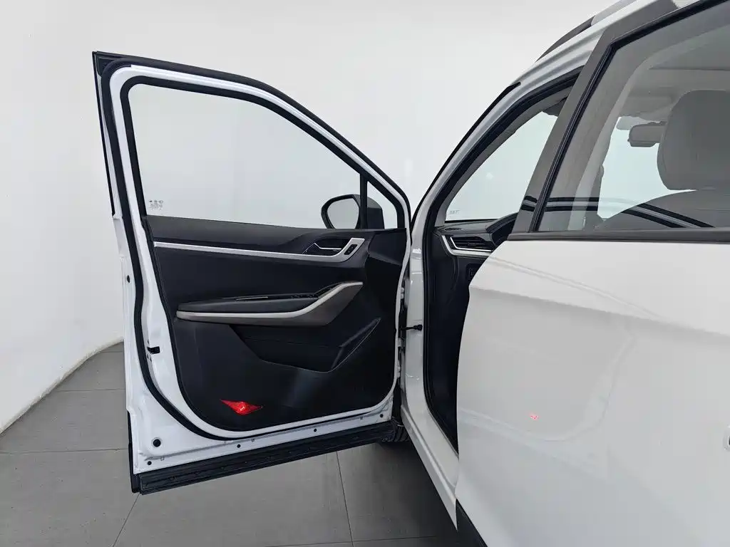 Photo 8 - Haima S5 Youth Edition