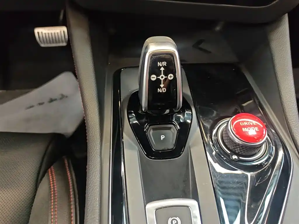 Lynk & Co 03 2019 2.0TD Auto Power Pro Version фото 14