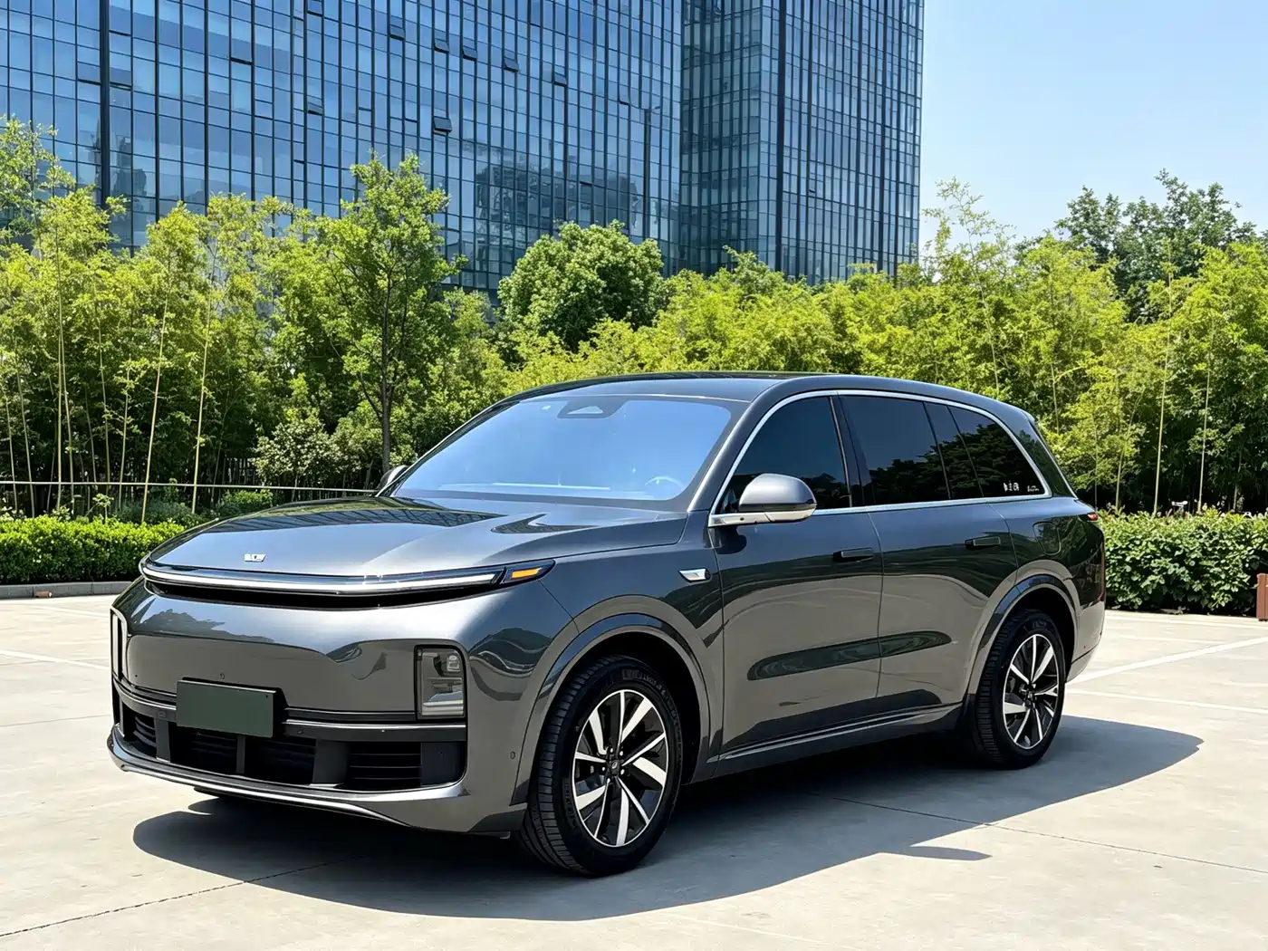 Li Auto Li L8 2023 — пригон из Китая