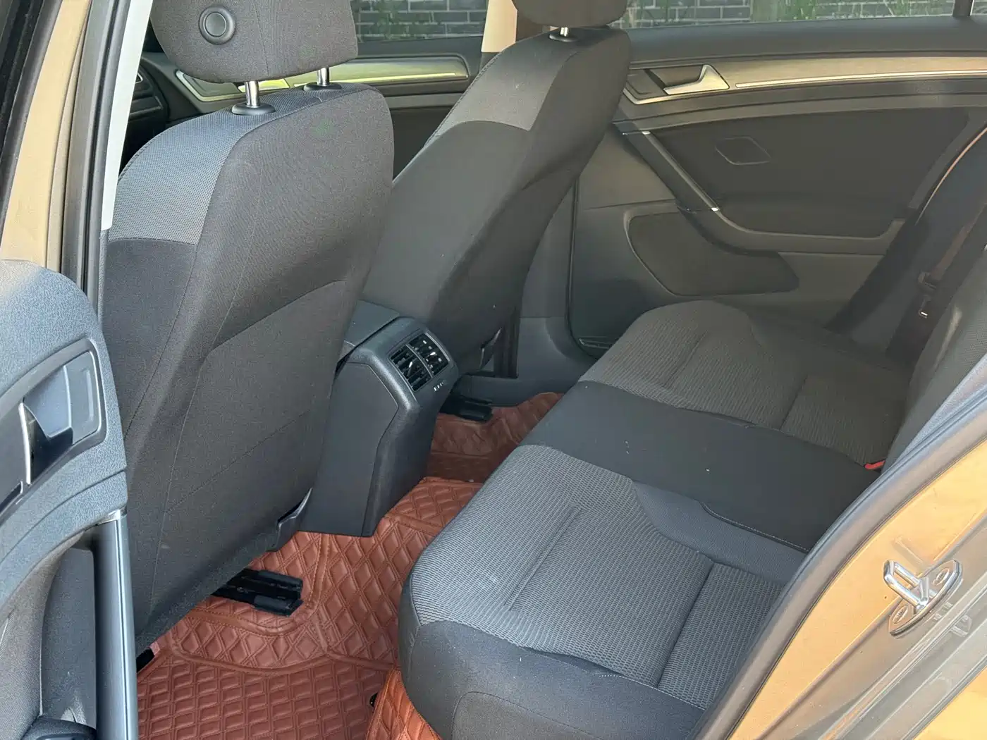 Volkswagen Golf 2016 230TSI Automatic Comfort фото 10