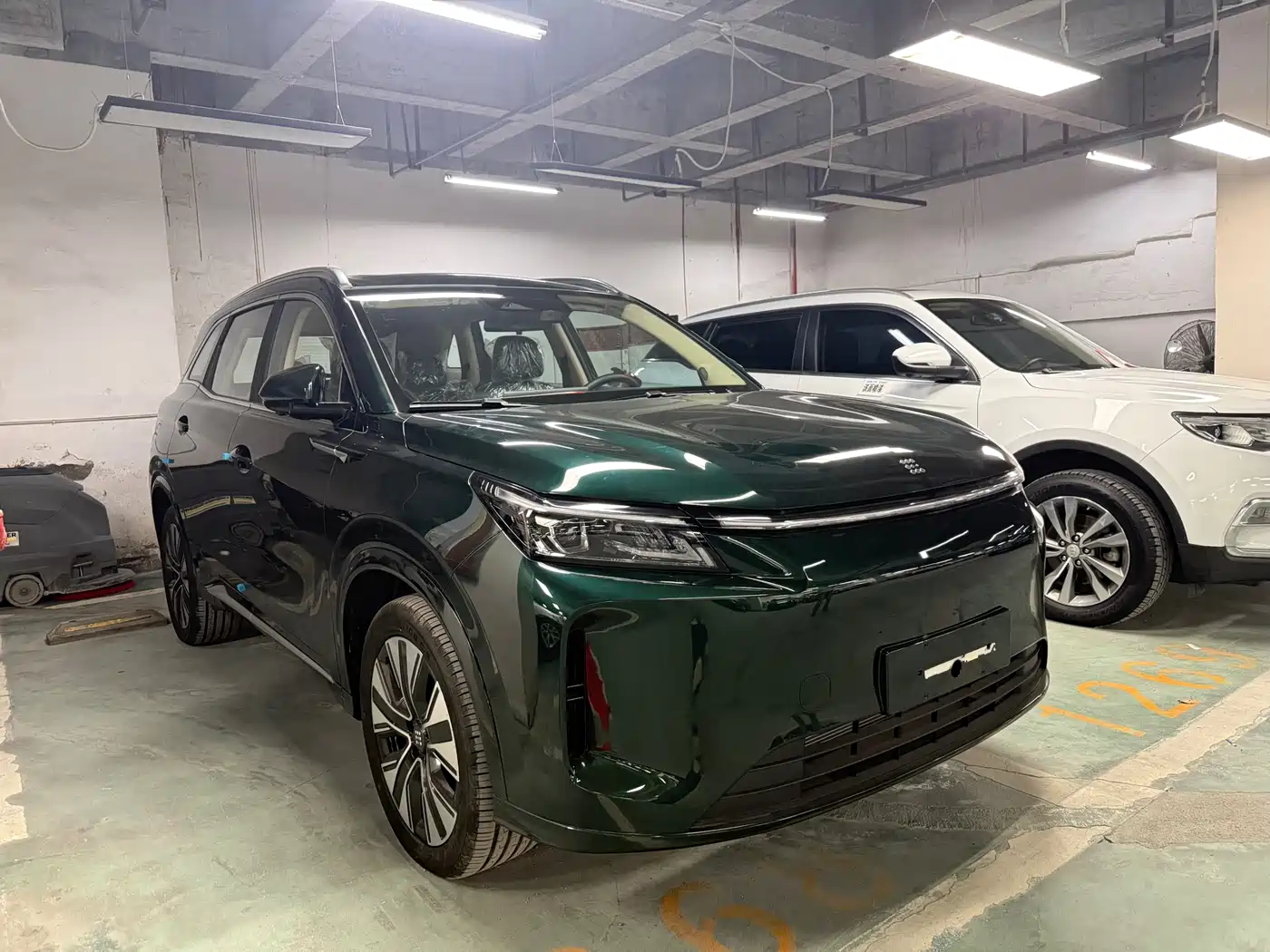 Landian E5 PLUS 2026 165km Long Range First Edition Max 7-Seater фото 3