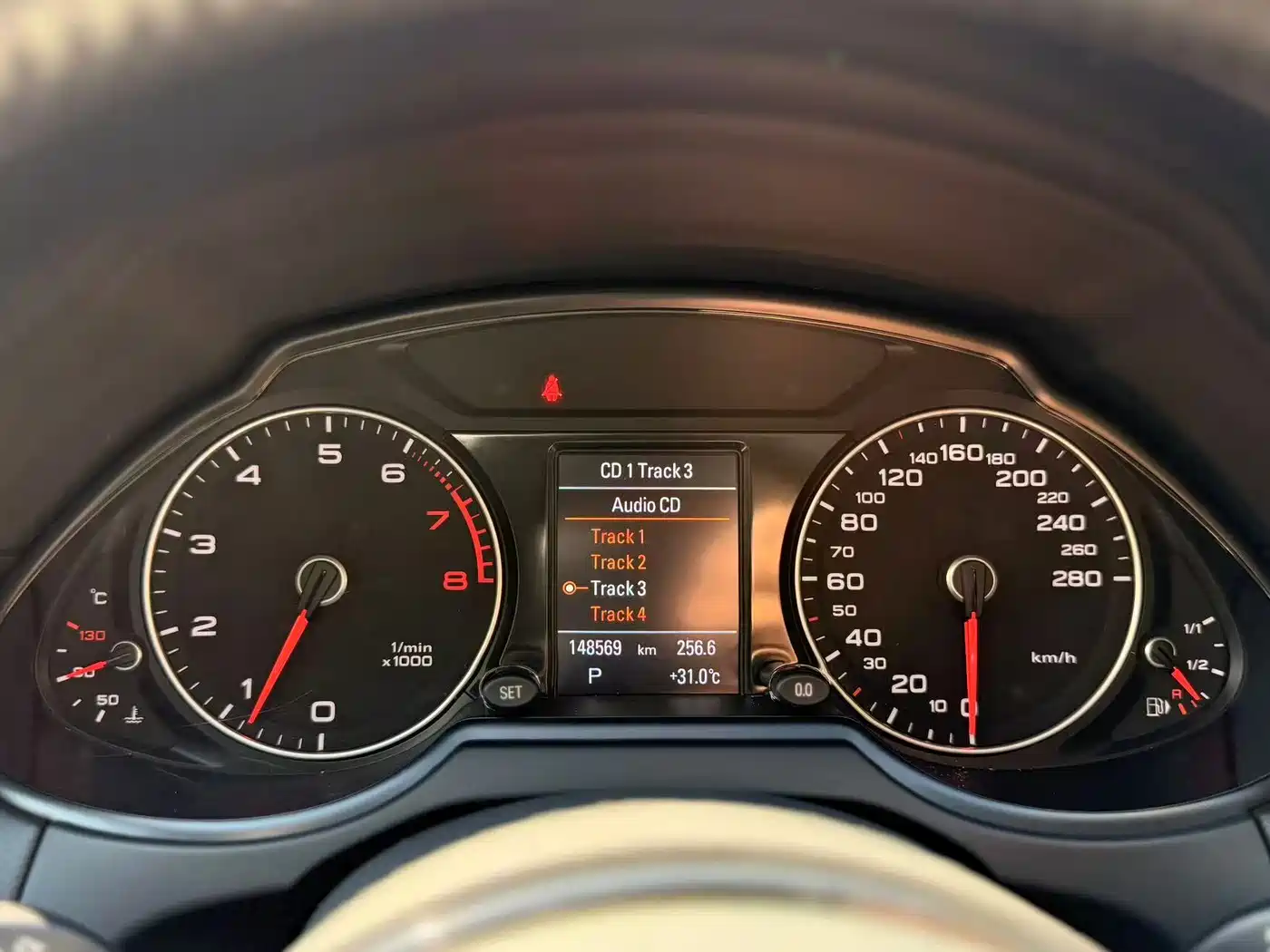 Audi Q5 2018 2017 Plus 40 TFSI Technology