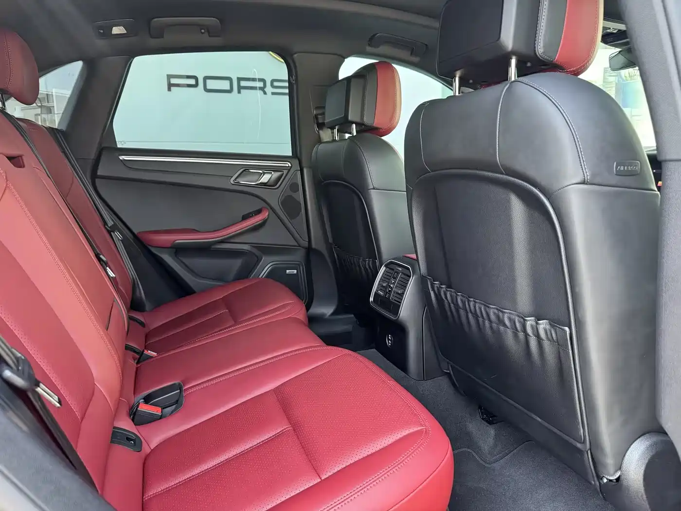 Porsche Macan 2022 Macan 2.0T фото 18