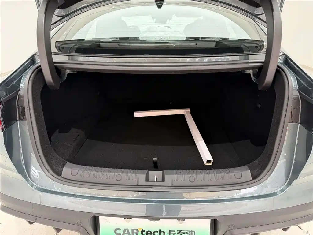 BYD Qin L 2026 Model DM-i 210KM Superior Edition фото 14