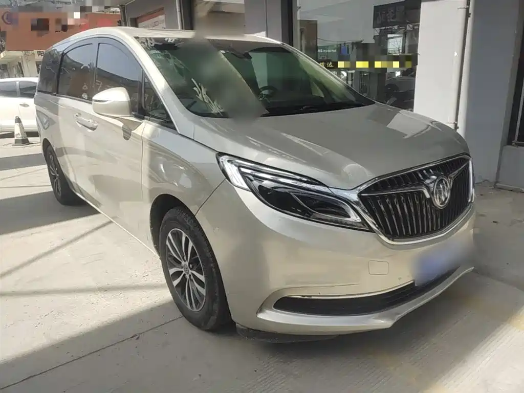 Buick GL8 2018 ES 28T Luxury Type China VI фото 4