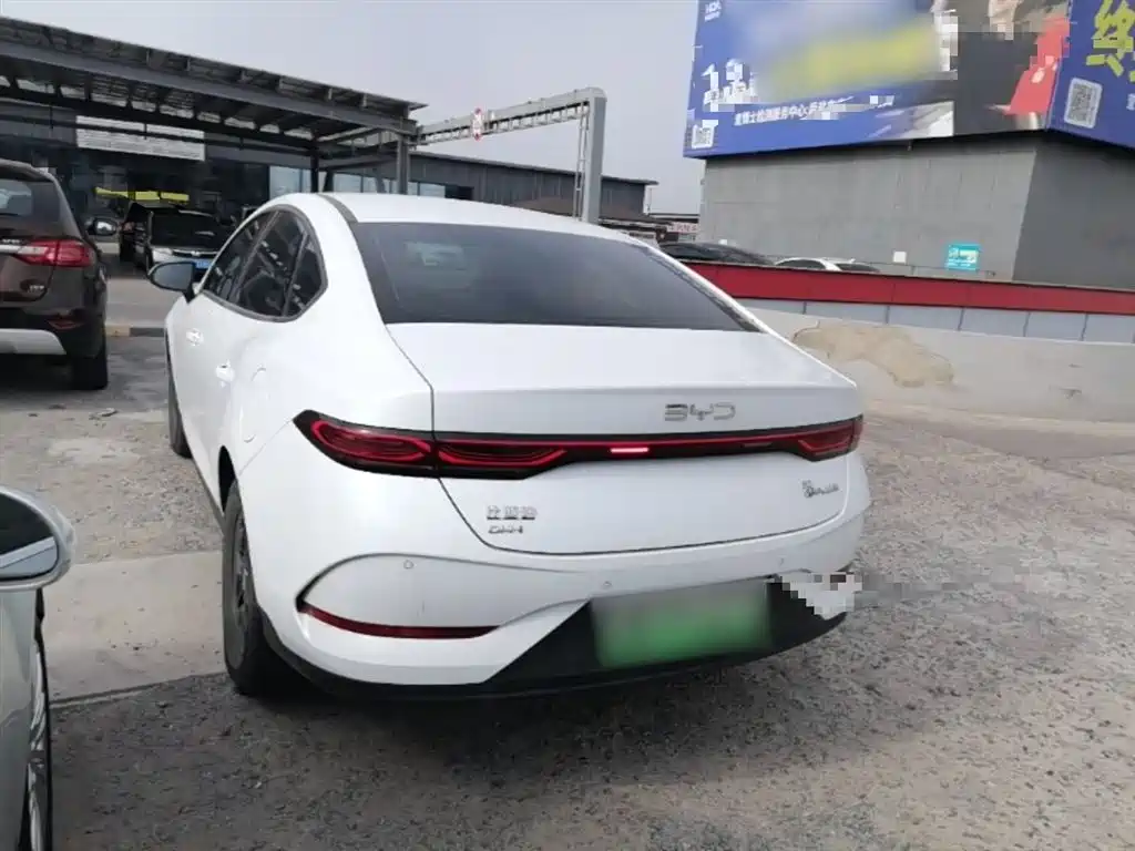 BYD Qin PLUS 2025 DM-i Smart Drive 55KM Leader фото 5