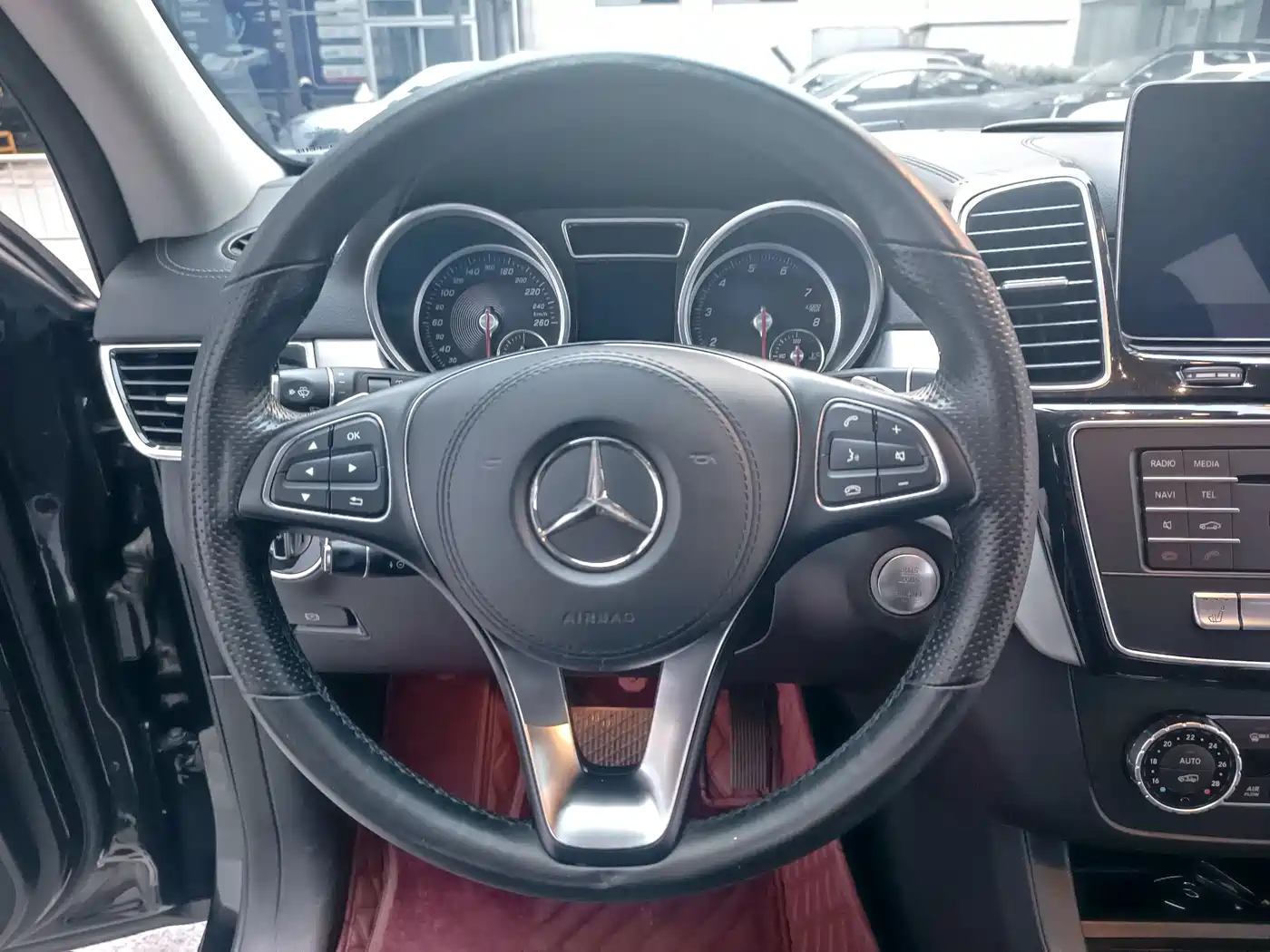 Mercedes-Benz GLS 2018 Facelift GLS 320 4MATIC фото 14