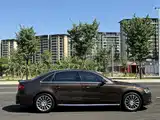 Фото 12 - Audi A4L