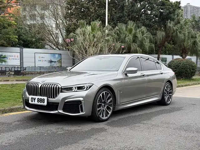 BMW 7 SERIES