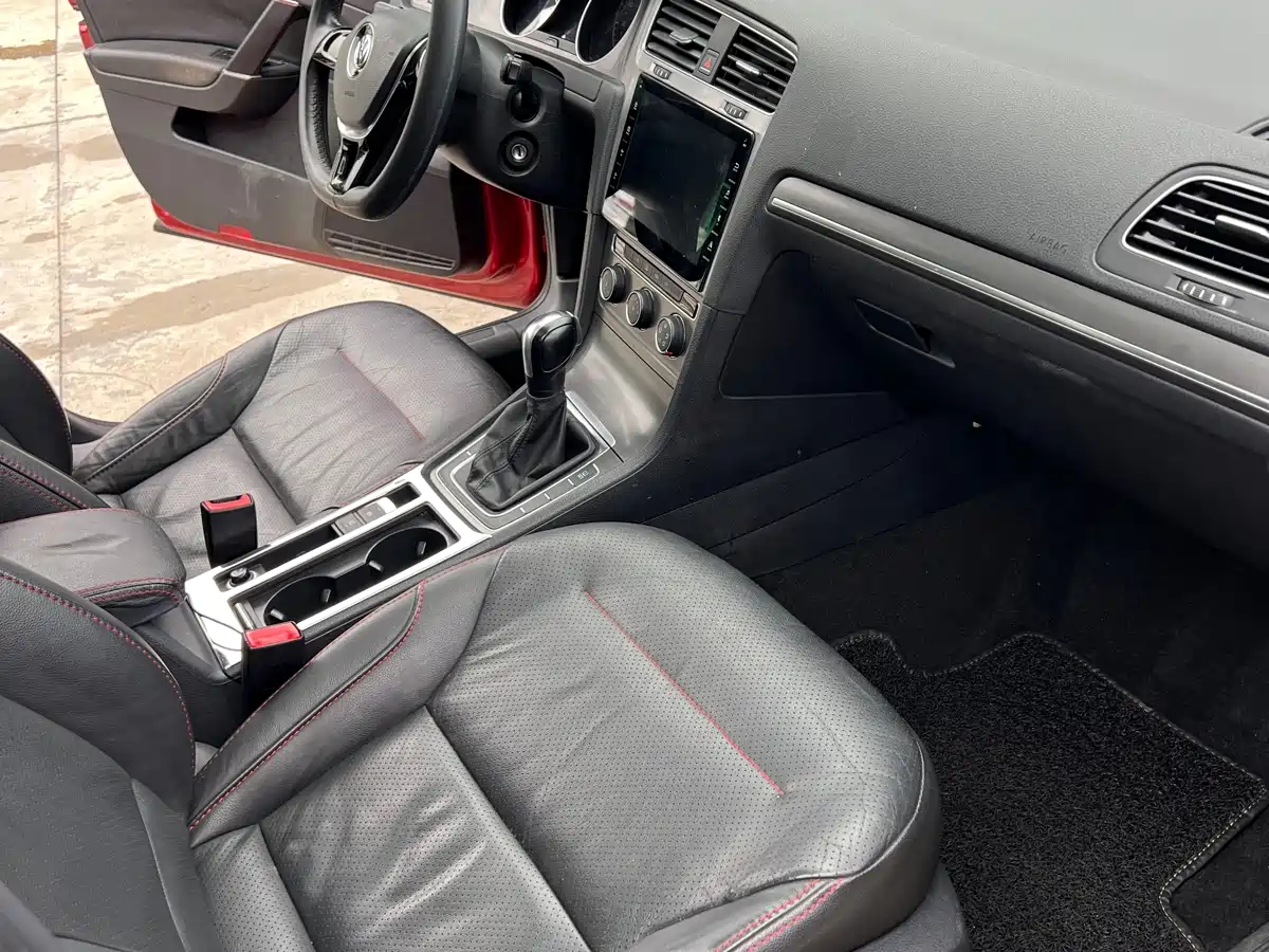 Volkswagen Golf 2014 1.4TSI Automatic Comfort фото 9