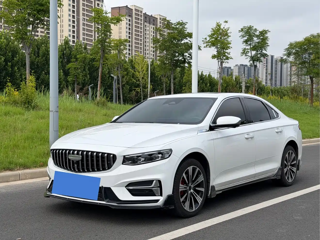 Фото 1 - Geely Xing Rui