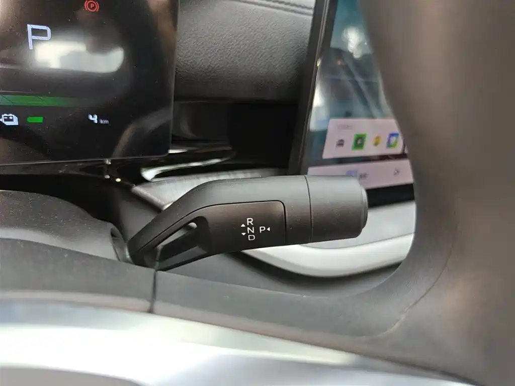 Geely Galaxy Galaxy Stellar 6 2025 60km Voyager Edition фото 14