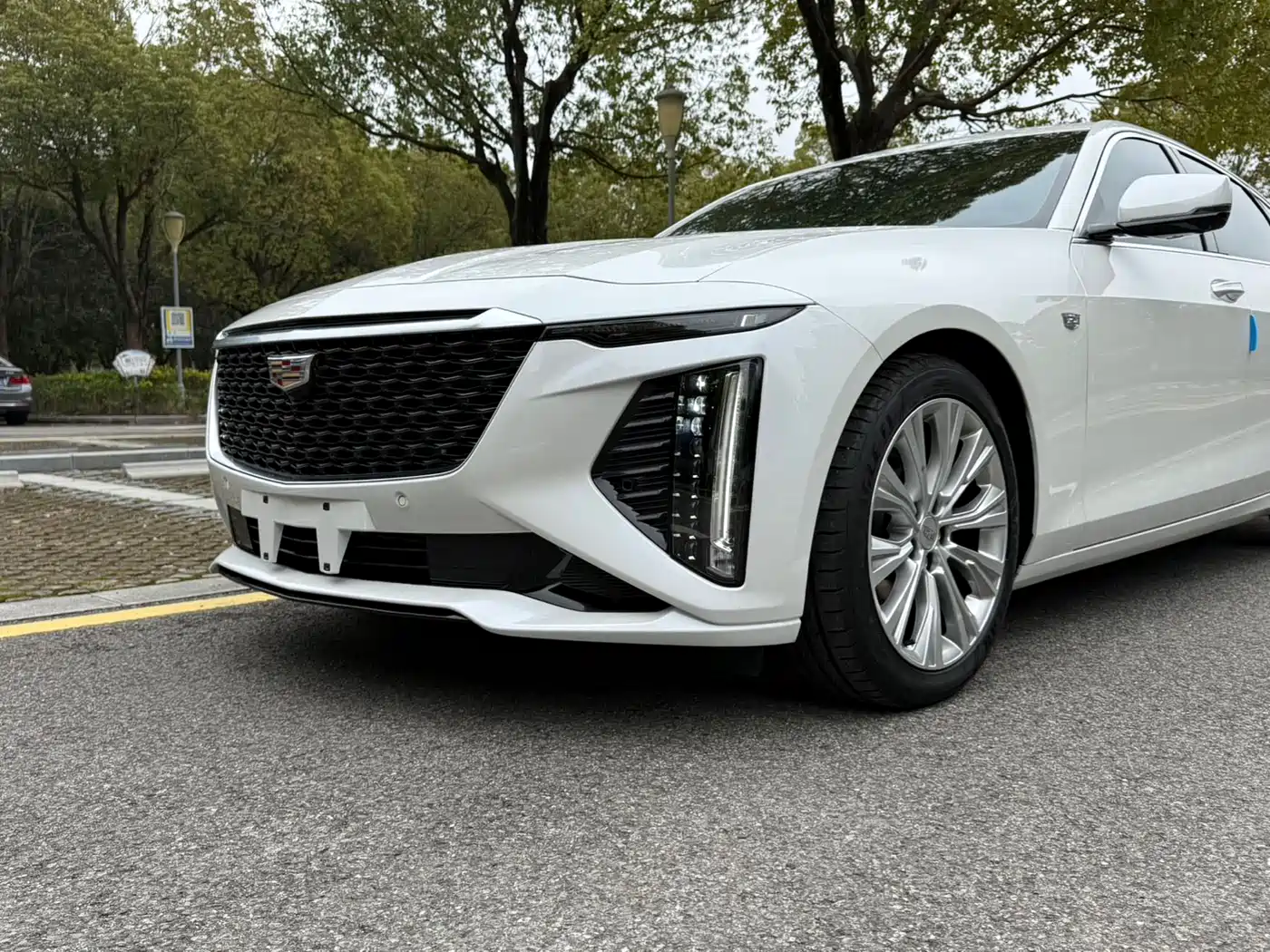 Cadillac CT6 2023 28T Luxury Edition фото 15