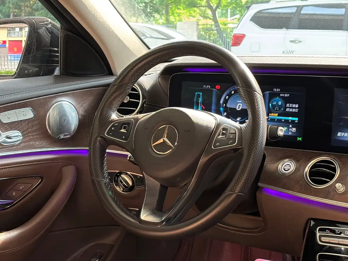 Mercedes-Benz E-Class 2017 Model E 320 L 4MATIC фото 4